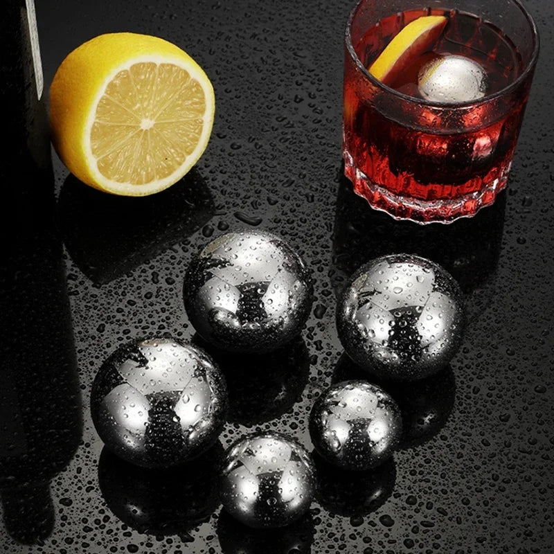 Steel Titans Ice Cube Set