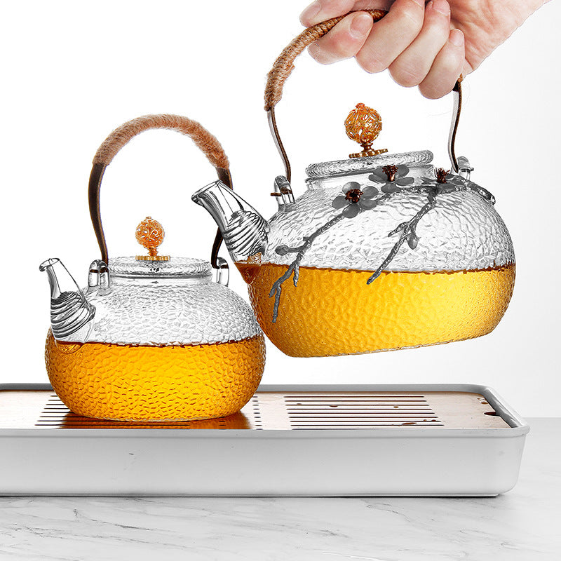 The Lune Teapot